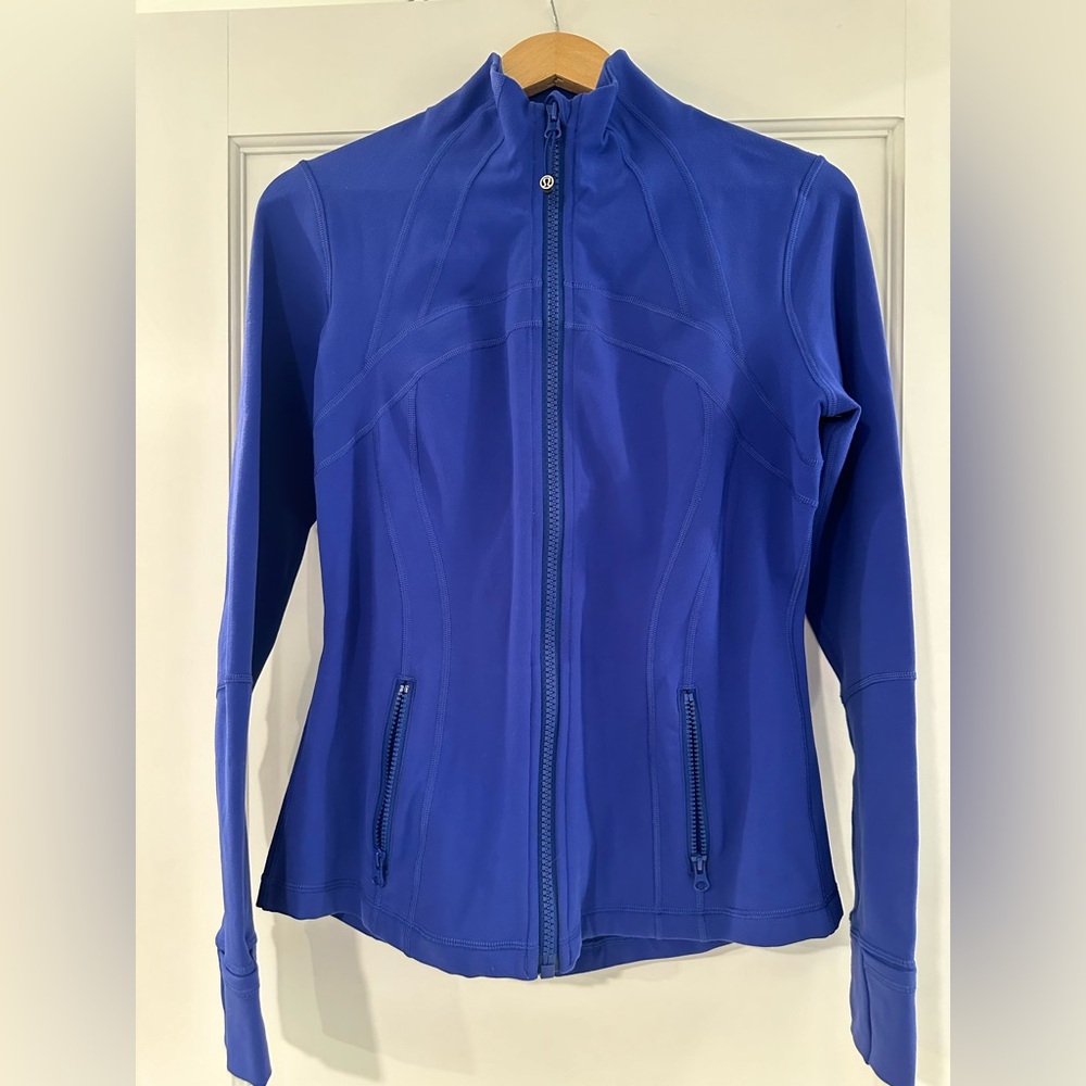 Lululemon zip-up Size 10 Excellent Condition!!